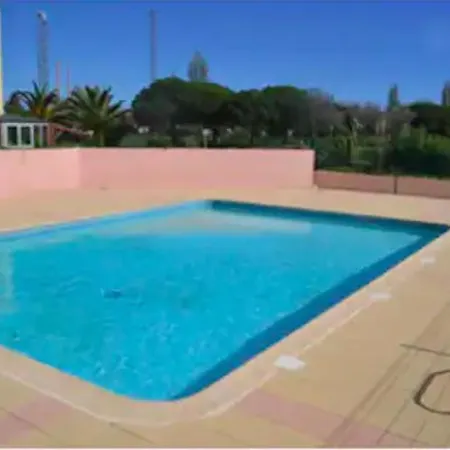 Duplex Cap D'agde Vue Avec Piscine *